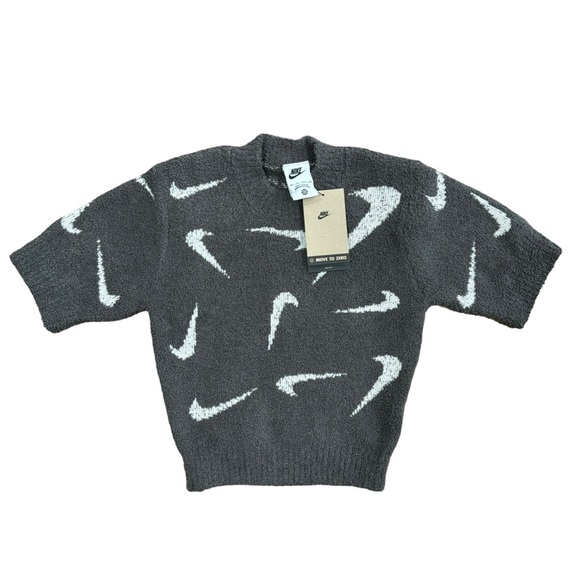 Nike Sportswear Phoenix Cozy Boucle Knit Crop Top - Picture 2 of 3